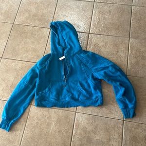 Lulu lemon Capri Blue Scuba Half Zip